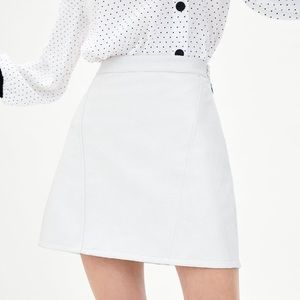 Zara Mini Faux Leather White Patterned Mini Skirt